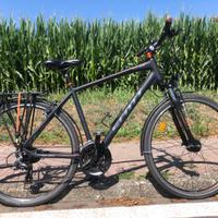 Bicicletta trekking Scott Sub S30
