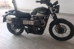 Triumph Street Scrambler 900 