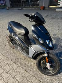 Phantom f12 50 cc Scooter