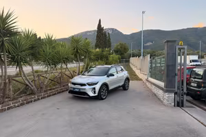 KIA - STONIC 1,0 T-GDI MHEV IMT GT LINE