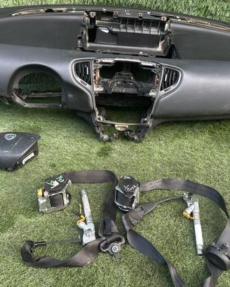 CRUSCOTTO COMPLETO DI AIRBAG PASSEGGERO LANCIA Yps