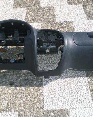 Citroen Saxò prima serie ricambi vari