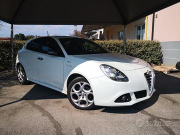 Alfa Romeo Giulietta 1.6 JTDm-2 105 CV Sprint ***U