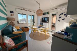 Appartamento con ingresso indipendente ad Acciarol