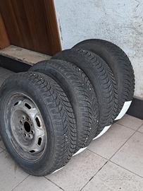 Gomme invernali 155 70 R13 Accessori Auto In vendita a Pescara