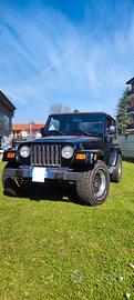 jeep Wrangler 4.0 benzina