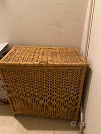 Cesta in vimini per biancheria