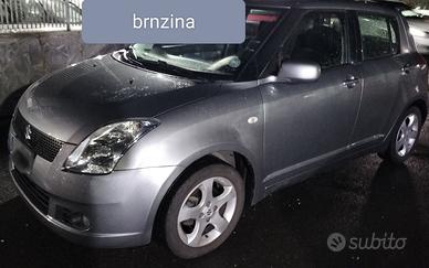 Suzuki Swift benzina  condizioni impeccabile