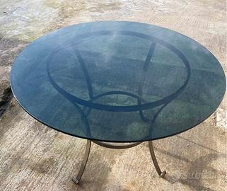 Tavolo base vetro e piede ferro battuto