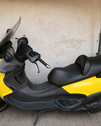 x9 piaggio 500 trattabile 
