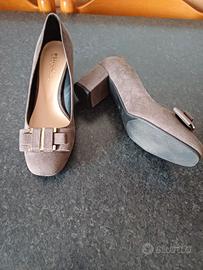 Scarpe da donna "Estrada" n. 36 - nuove