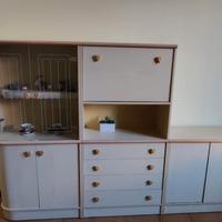 Mobile classico in legno da soggiorno con vetrina