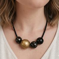 Collana girocollo artigianale elegante nero e oro