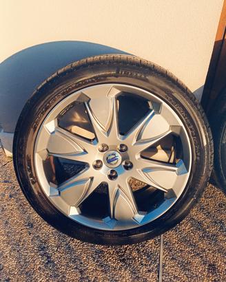 cerchi in lega Volvo  xc70 235/45 r19