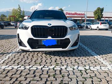 BMW X1 xDrive30e M Sport 326 CV con gancio traino