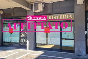 LOCALE COMMERCIALE in OT TIMA POSIZIONE