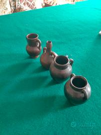 Set di 4 brocchette e anforette in terracotta 