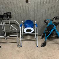 Due deambulatori e sedia da bagno. Zona Rustica