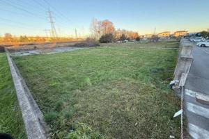 Terreno di 574 m² a Osio Sopra