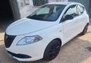 lancia-ypsilon-1-2-69-cv-5-porte-elefantino