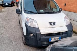 FURGONE PEUGEOT BIPPER