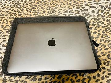 Apple MacBook Pro grigio siderale 512 gb