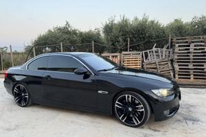 BMW 330d Cabrio (E93) – 165.000km CERTIFICATI