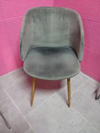 Poltrona in velluto e mobile