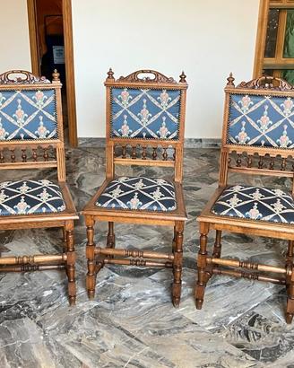 Cinque sedie in stile classico d’epoca