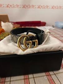 Cintura Gucci modello 409417