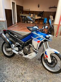 Aprilia tuareg 660