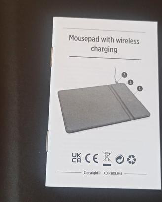 tappetino mouse e caricatore cellulare 
