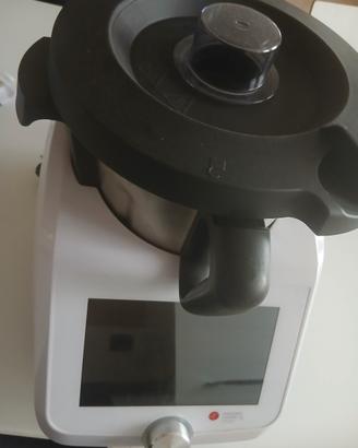 robot da cucina a  300 euro