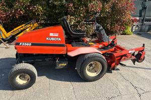 T49 - Tagliaerba 4x4 kubota f3560