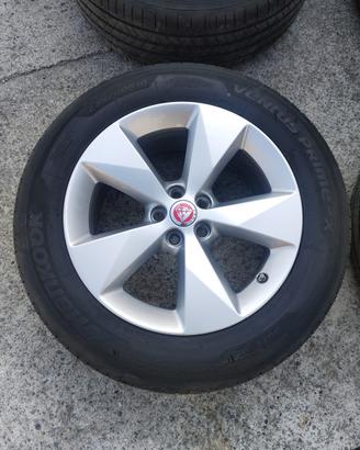 cerchi e peumatici jaguar Epace
