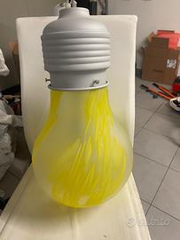 Lampadario camera in vetro a forma di lampadina