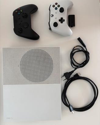 Xbox ONE S 1TB + 2 controller