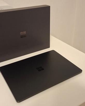 Surface Pro Laptop top di gamma - come nuovo.