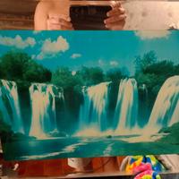 quadro con effetto cascata illuminata 