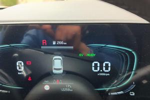 Niro tre alimentazione GPL, batteria e benzina