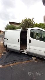 Nissan primostar 