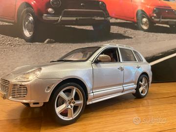 Porsche Cayenne Turbo Maisto