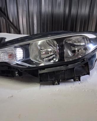 Faro anteriore fiat tipo 2017 #1