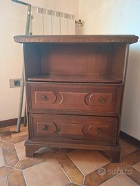 comodino in legno
