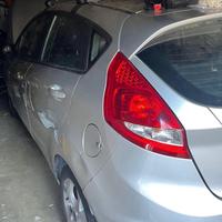 Auto Ford fiesta gpl