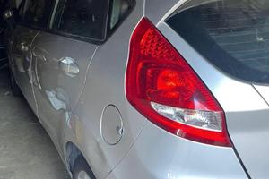 Auto Ford fiesta gpl