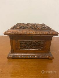 Antico Portagioie tibetano