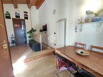 CASA SEMINDIPENDENTE A LABICO