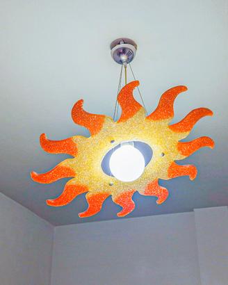 Lampadario a forma di sole
