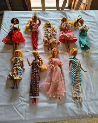 Lotto 9 Barbie e Skipper vintage anni ’70-’80